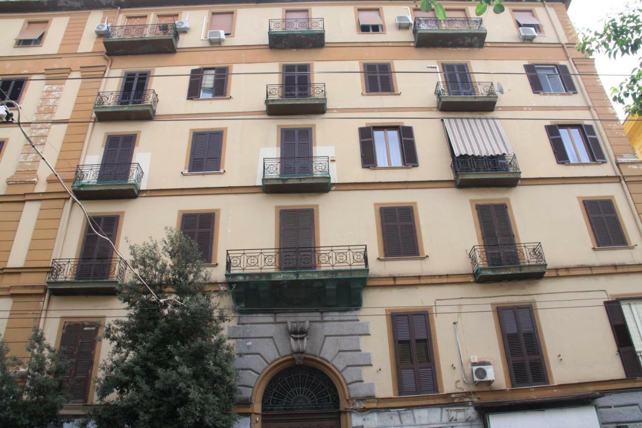 B&B Le Porte Di Napoli Eksteriør bilde