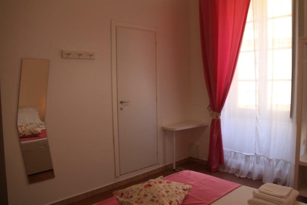 B&B Le Porte Di Napoli Eksteriør bilde