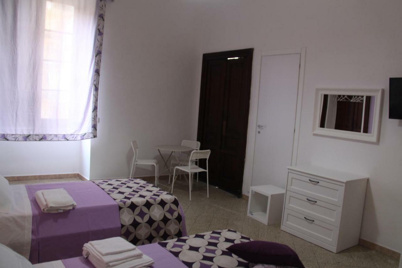 B&B Le Porte Di Napoli Eksteriør bilde