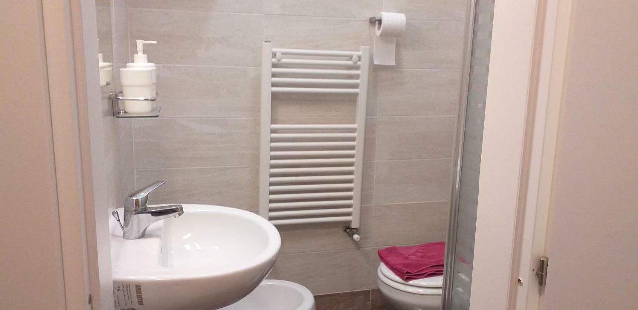 B&B Le Porte Di Napoli Eksteriør bilde