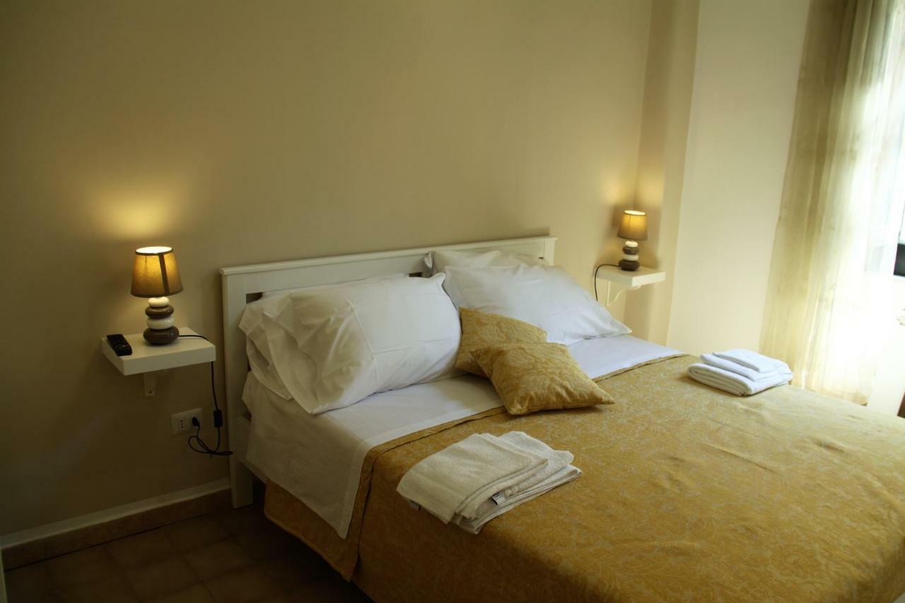 B&B Le Porte Di Napoli Eksteriør bilde